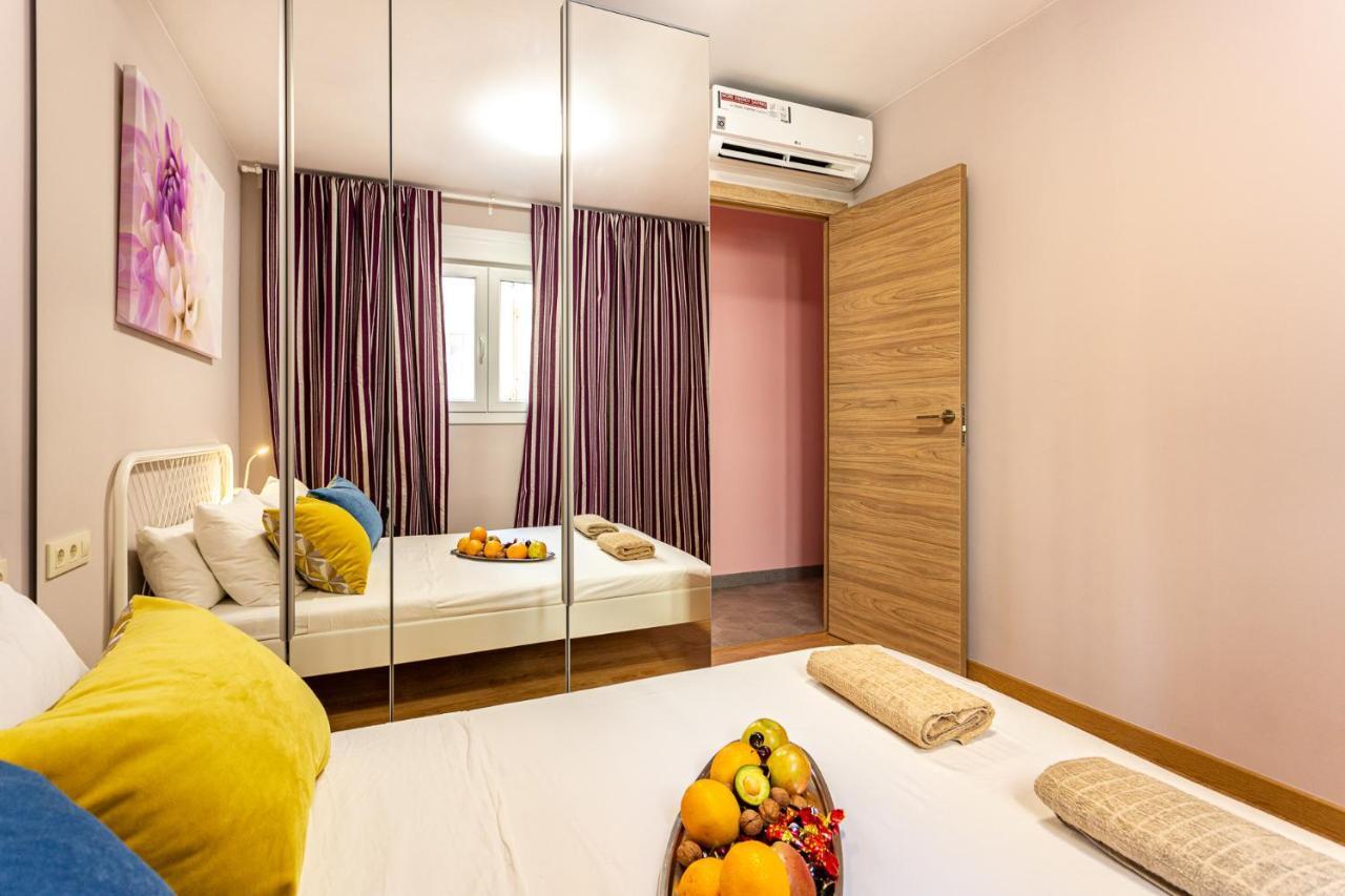 Three Bedrooms Apartment Barcelona Eksteriør bilde