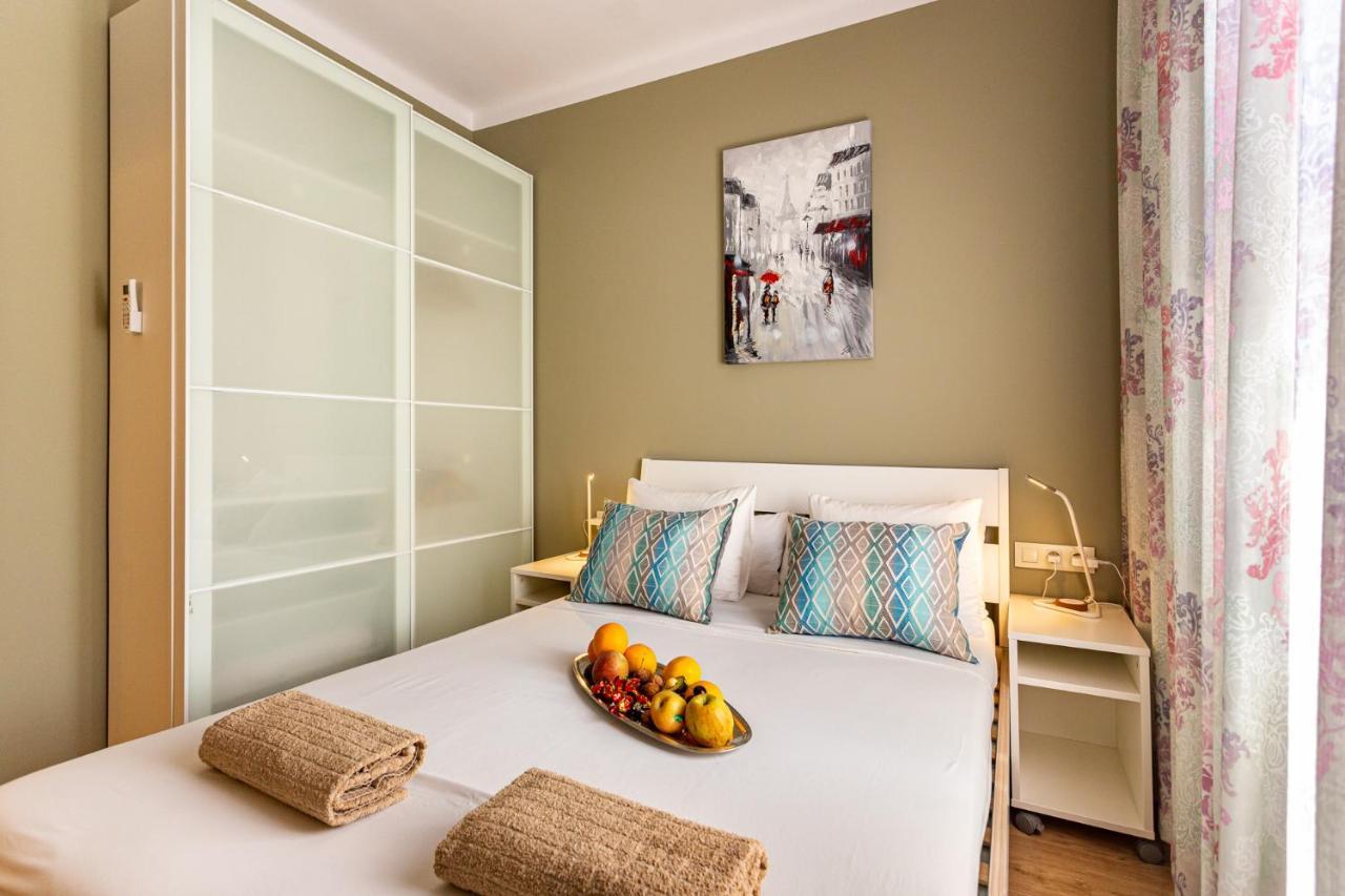 Three Bedrooms Apartment Barcelona Eksteriør bilde